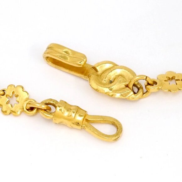 CHANEL CC Logo Flower Loupe Necklace 33" Gold Tone 96P Auth - Picture 4 of 7